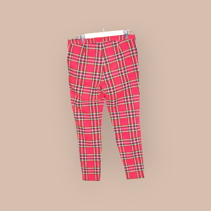 Red big checks pants in stretchable cotton, detail view