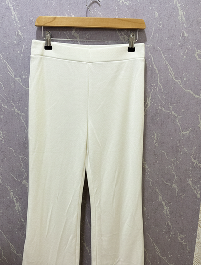 White ribbed flare pants – product view