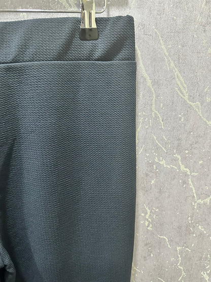 Black anti-wrinkle bell bottoms – product view