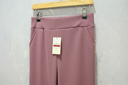 Light wine ribbed flare pants – product view