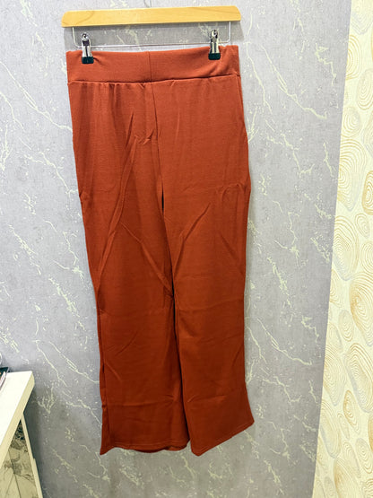 Rust ribbed flare pants – product view