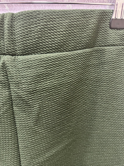 Olive anti-wrinkle bell bottoms – product view