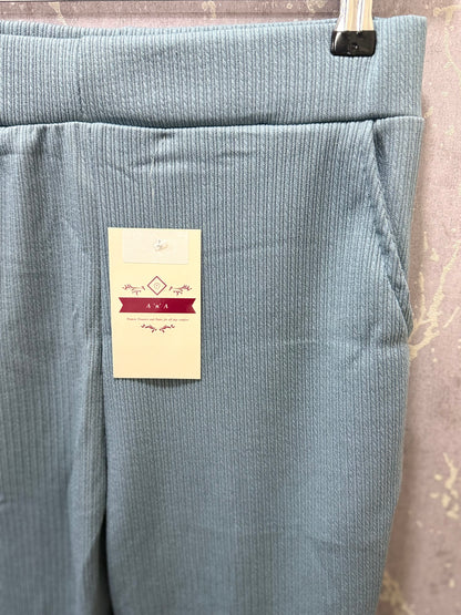 Turquoise blue ribbed flare pants – product view