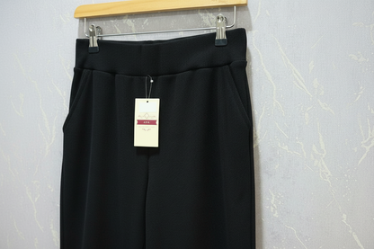 Black ribbed flare pants – product view