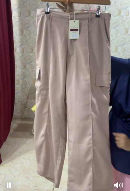 Nude pink cargo trousers with four pockets